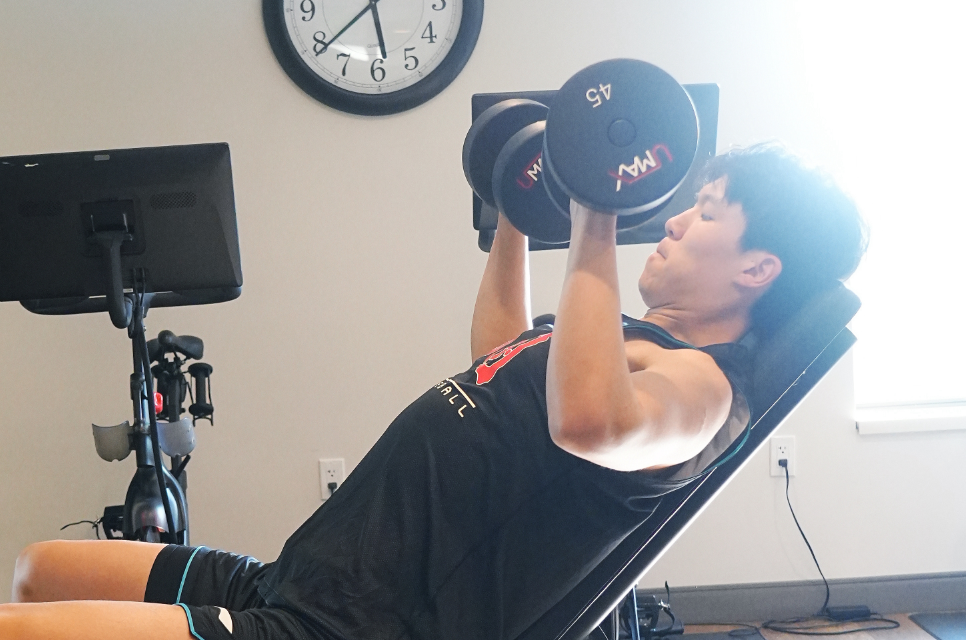 杨瀚森试训老鹰细节曝光：总时长达到8个小时 下午进行两轮面试